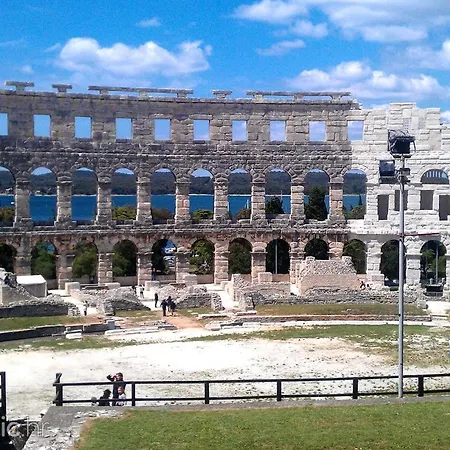 Antonija Lejlighed Pula